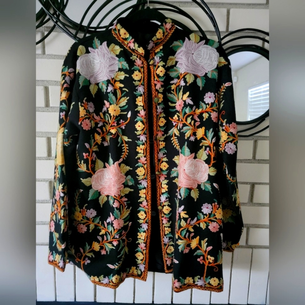 Kashmir  Jacket Womens  Hand Embroidered Wool Boho Button Up Pockets Lined